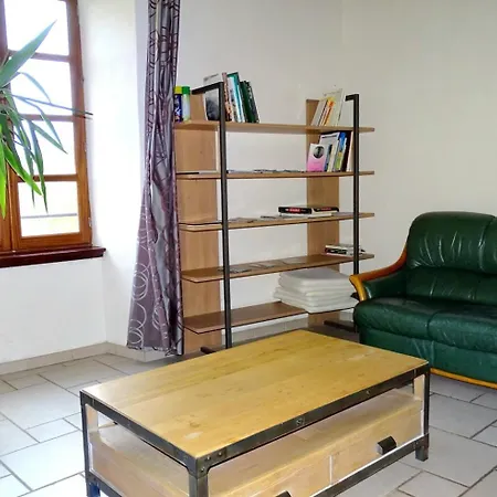 Au Coeur Du Sauveterre Holiday home *